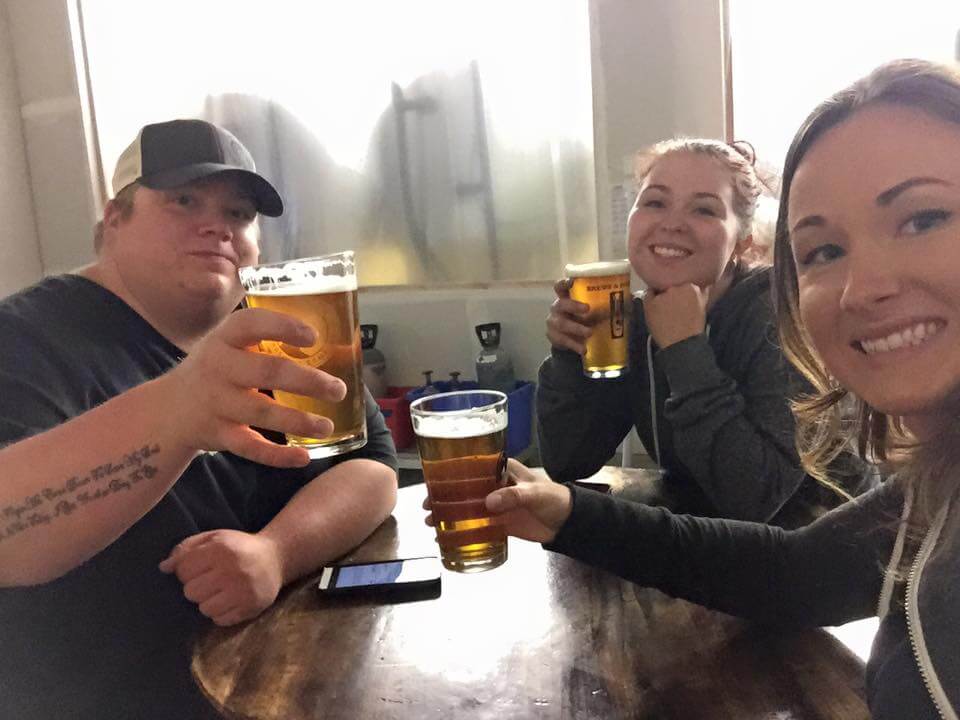 Blonde milf finds her happiness in the local beer pub with young guy